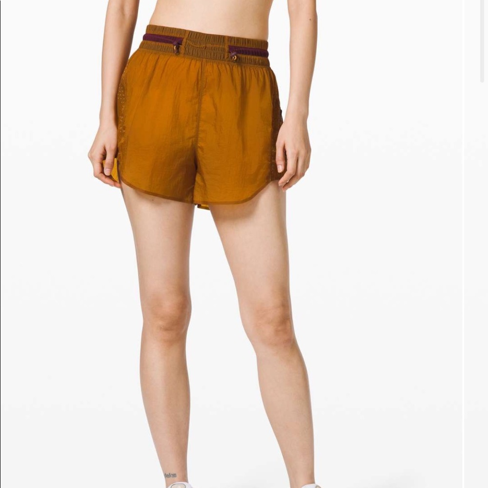 Limited Edition Lululemon x Roksanda shorts 6 - Picture 4 of 6